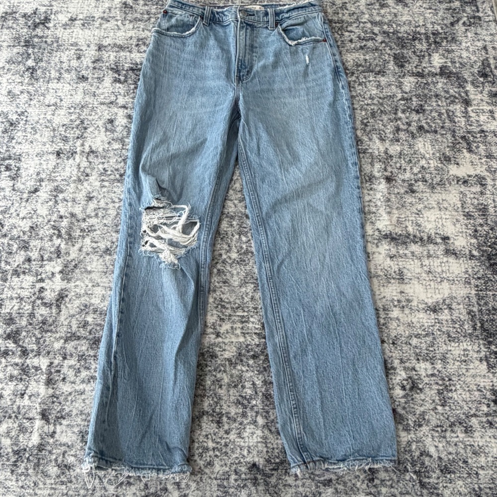 Abercrombie & Fitch The 90s Straight Jeans Women 28/6s Light Wash‎ Distressed